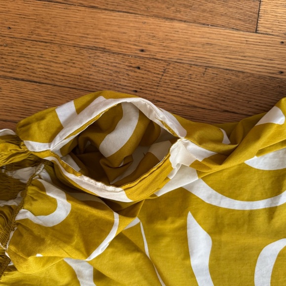 Women’s knee length skirt in yellow and white with pockets size S - Picture 2 of 7